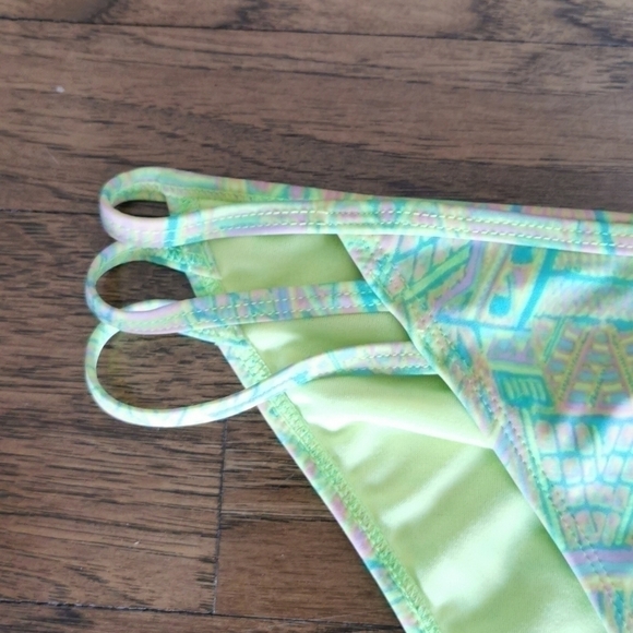𝅺Roxy Bikini Bottom Neon Yellow Print Bikini Large New - Picture 4 of 7